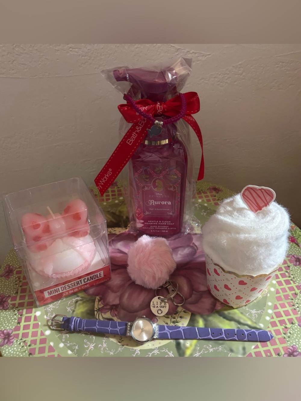 Bath & Body Works Princess Aurora Gentle Foaming Hand Soap w/Accessories - Picture 6 of 6